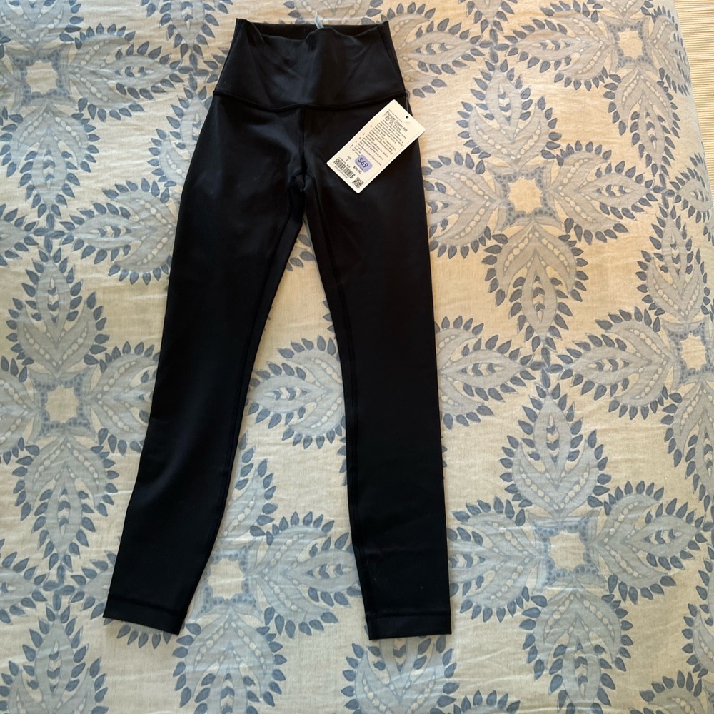 NWT Lululemon Wunder Under high rise leggings